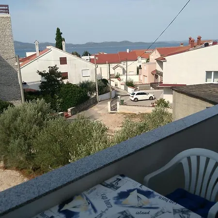 Diklo 13982a Apartamento Zadar