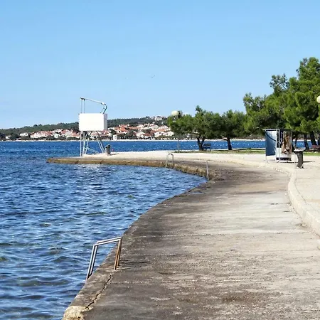Diklo 13982a Apartamento Zadar